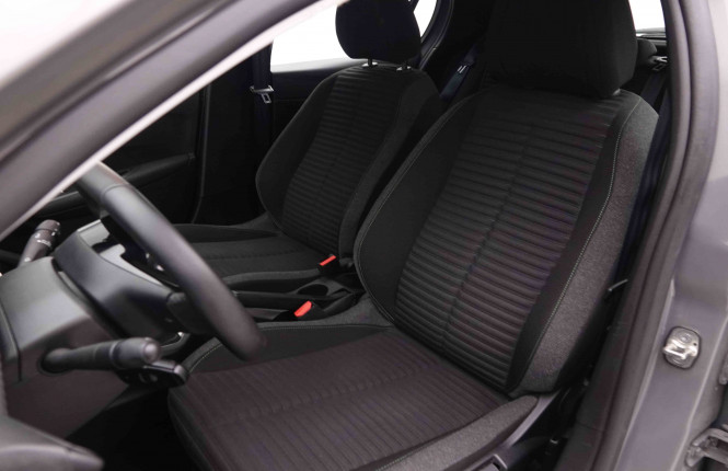 PEUGEOT_PEUGEOT_208_2550358_6.jpg