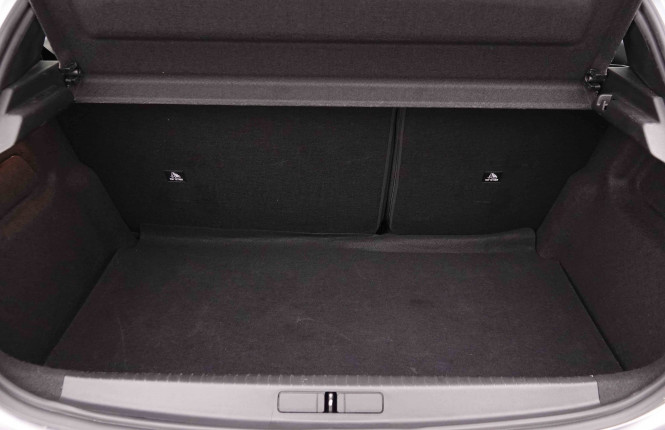 PEUGEOT_PEUGEOT_208_2550368_5.jpg