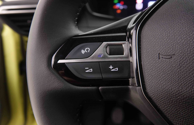 PEUGEOT_PEUGEOT_208_2550379_18.jpg PEUGEOT_PEUGEOT_208_2550379_18.jpg