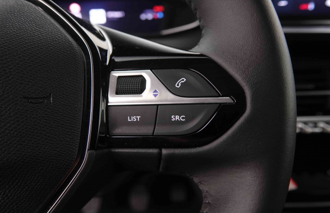 PEUGEOT_PEUGEOT_208_2550379_19.jpg PEUGEOT_PEUGEOT_208_2550379_19.jpg