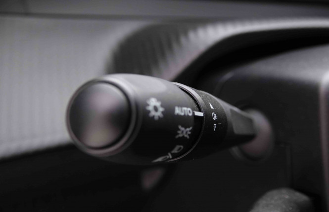 PEUGEOT_PEUGEOT_208_2550382_14.jpg PEUGEOT_PEUGEOT_208_2550382_14.jpg