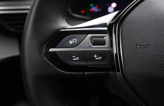 PEUGEOT_PEUGEOT_208_2550383_16.jpg PEUGEOT_PEUGEOT_208_2550383_16.jpg