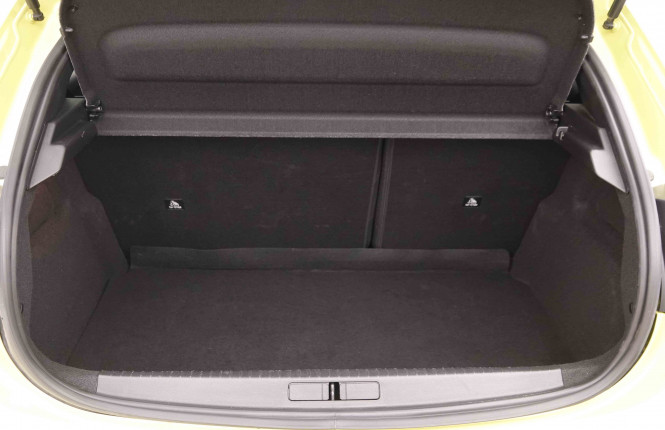 PEUGEOT_PEUGEOT_208_2550386_5.jpg PEUGEOT_PEUGEOT_208_2550386_5.jpg