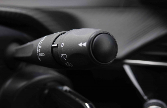 PEUGEOT_PEUGEOT_208_2550387_17.jpg PEUGEOT_PEUGEOT_208_2550387_17.jpg