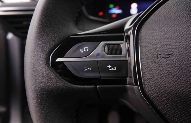 PEUGEOT_PEUGEOT_208_2550387_18.jpg PEUGEOT_PEUGEOT_208_2550387_18.jpg