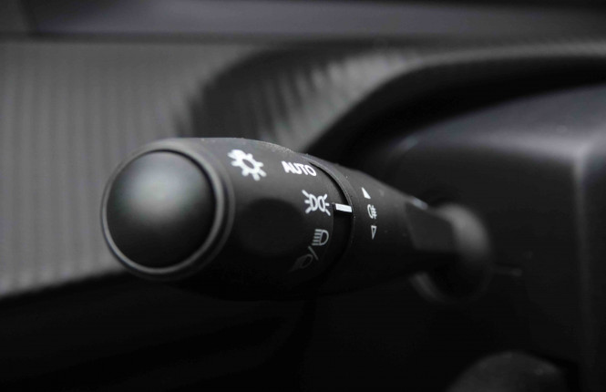 PEUGEOT_PEUGEOT_208_2652086_44.jpg PEUGEOT_PEUGEOT_208_2652086_44.jpg