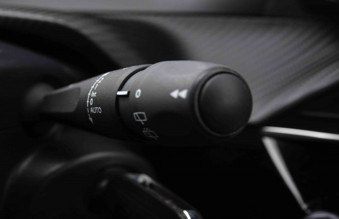 PEUGEOT_PEUGEOT_208_2652086_45.jpg PEUGEOT_PEUGEOT_208_2652086_45.jpg