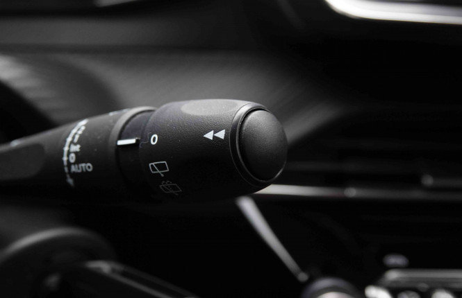 PEUGEOT_PEUGEOT_208_2652088_16.jpg PEUGEOT_PEUGEOT_208_2652088_16.jpg