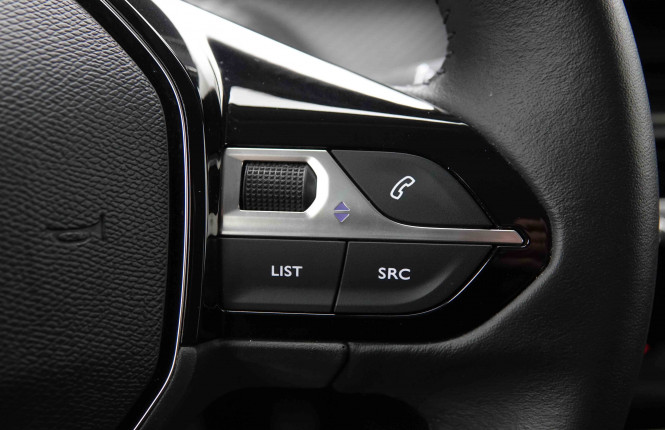 PEUGEOT_PEUGEOT_208_2652088_19.jpg PEUGEOT_PEUGEOT_208_2652088_19.jpg