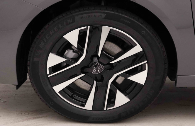 PEUGEOT_PEUGEOT_208_2652503_21.jpg