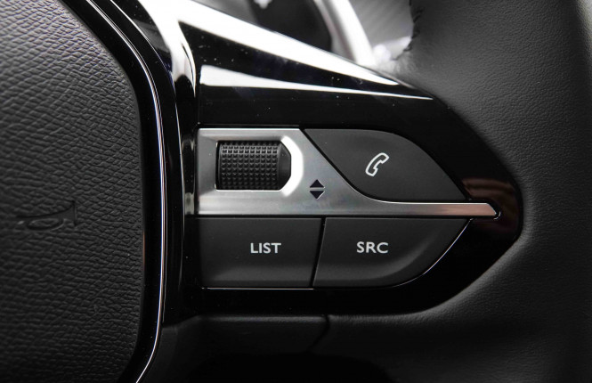 PEUGEOT_PEUGEOT_208_2652505_19.jpg PEUGEOT_PEUGEOT_208_2652505_19.jpg