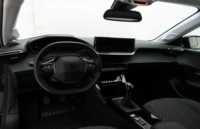PEUGEOT_PEUGEOT_208_2652613_7.jpg