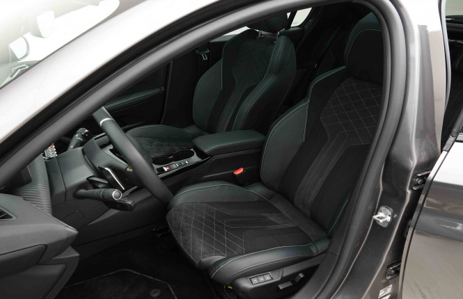 PEUGEOT_PEUGEOT_208_2653183_6.jpg