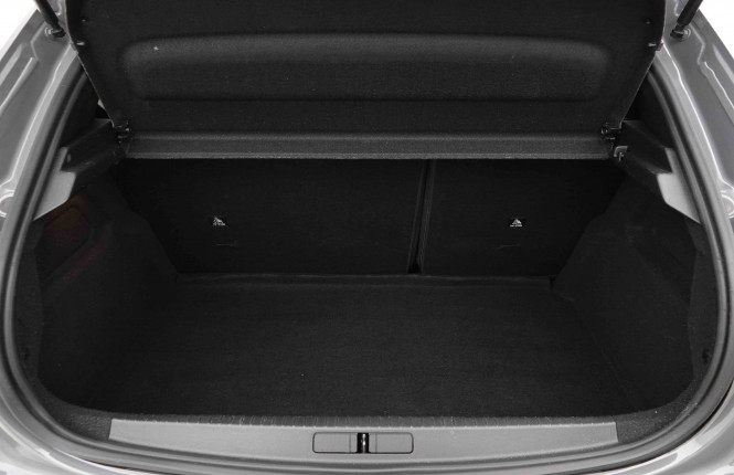 PEUGEOT_PEUGEOT_208_2653251_5.jpg
