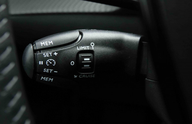 PEUGEOT_PEUGEOT_208_2653252_17.jpg PEUGEOT_PEUGEOT_208_2653252_17.jpg