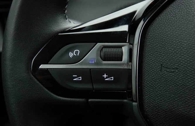 PEUGEOT_PEUGEOT_208_2653252_18.jpg PEUGEOT_PEUGEOT_208_2653252_18.jpg