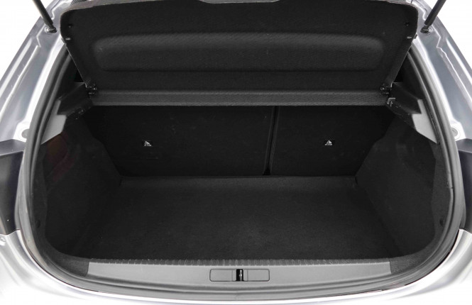 PEUGEOT_PEUGEOT_208_2653257_5.jpg