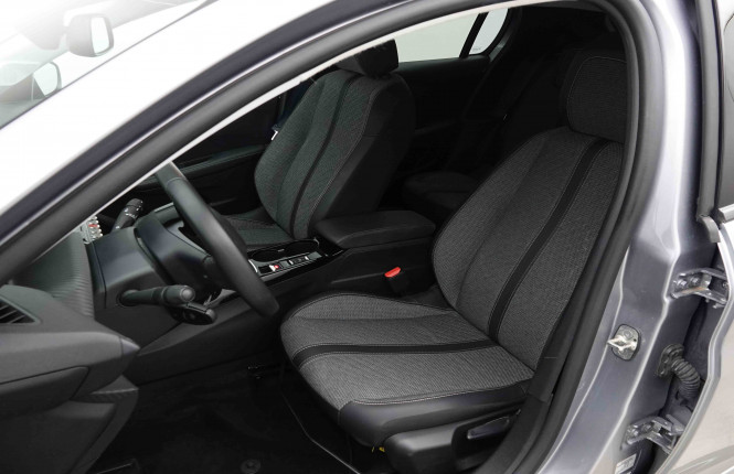 PEUGEOT_PEUGEOT_208_2653257_6.jpg