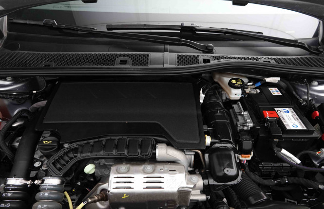 PEUGEOT_PEUGEOT_208_2653260_22.jpg