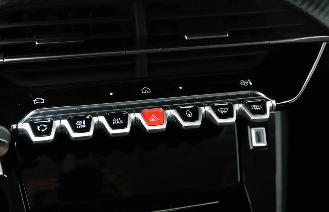PEUGEOT_PEUGEOT_208_2653262_13.jpg PEUGEOT_PEUGEOT_208_2653262_13.jpg