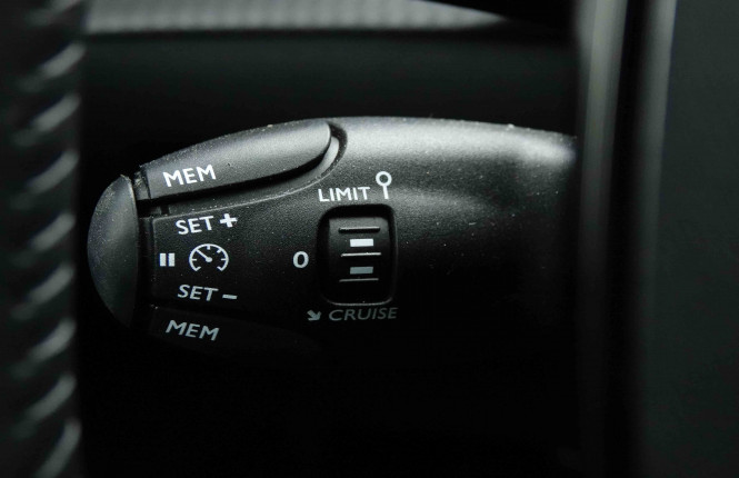 PEUGEOT_PEUGEOT_208_2653262_17.jpg PEUGEOT_PEUGEOT_208_2653262_17.jpg
