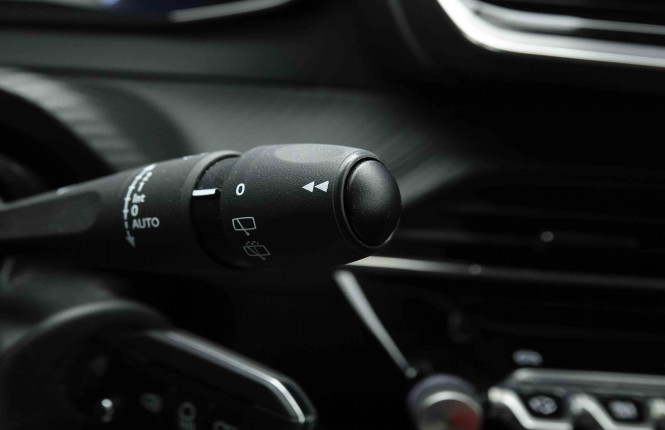 PEUGEOT_PEUGEOT_208_2653264_16.jpg PEUGEOT_PEUGEOT_208_2653264_16.jpg