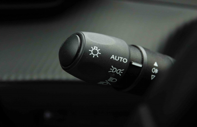 PEUGEOT_PEUGEOT_208_2654232_14.jpg PEUGEOT_PEUGEOT_208_2654232_14.jpg