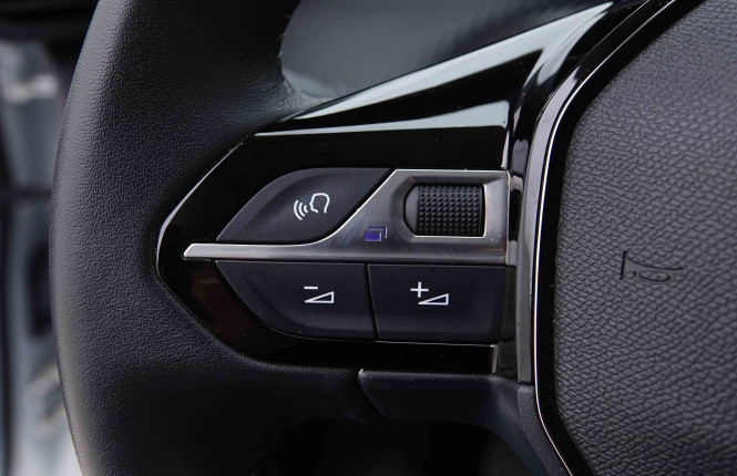 PEUGEOT_PEUGEOT_208_2655162_19.jpg PEUGEOT_PEUGEOT_208_2655162_19.jpg