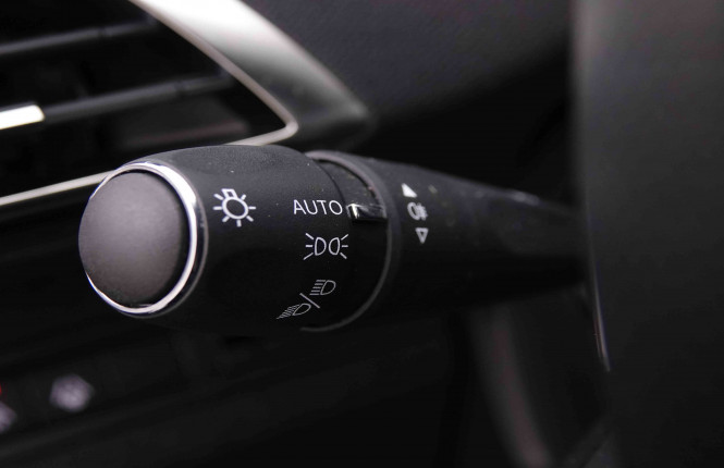 PEUGEOT_PEUGEOT_3008_2547289_14.jpg