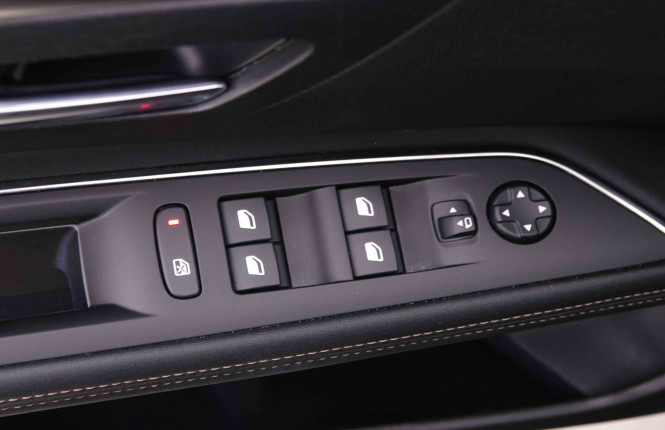 PEUGEOT_PEUGEOT_3008_2547289_20.jpg