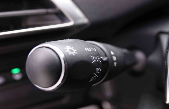 PEUGEOT_PEUGEOT_3008_2549319_17.jpg