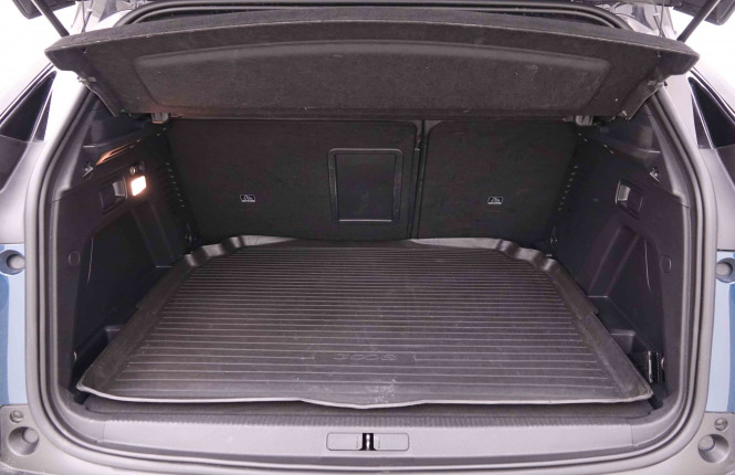 PEUGEOT_PEUGEOT_3008_2549319_5.jpg