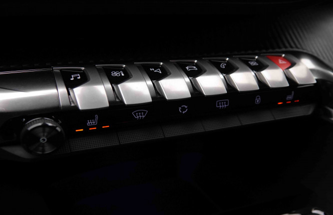 PEUGEOT_PEUGEOT_3008_2550311_15.jpg