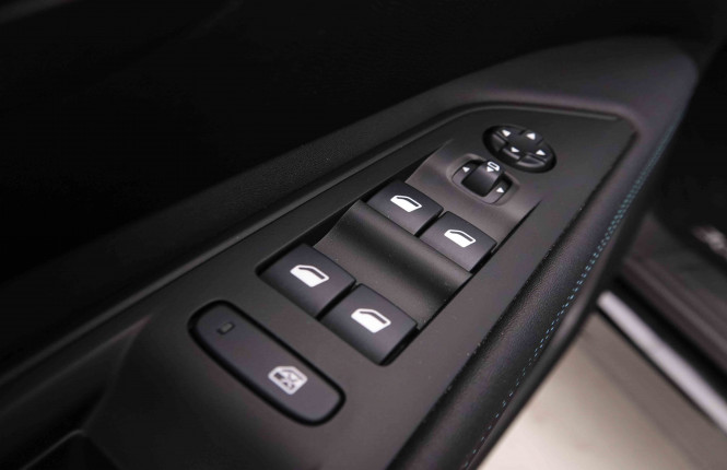PEUGEOT_PEUGEOT_3008_2550311_21.jpg