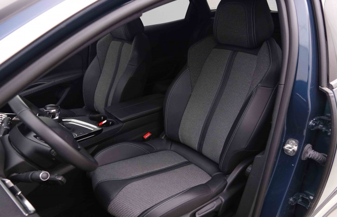 PEUGEOT_PEUGEOT_3008_2550340_6.jpg