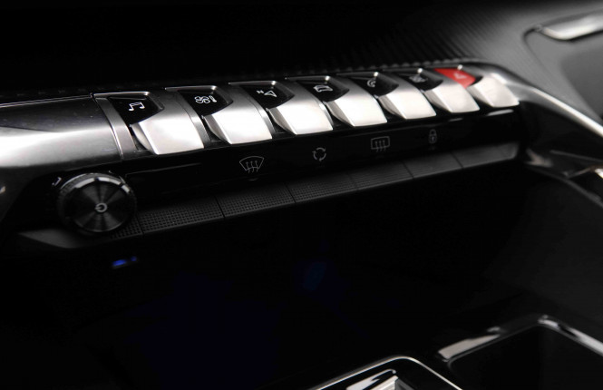 PEUGEOT_PEUGEOT_3008_2550342_15.jpg