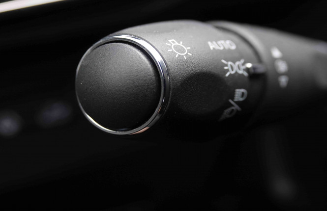 PEUGEOT_PEUGEOT_3008_2550342_17.jpg