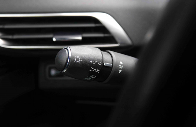 PEUGEOT_PEUGEOT_3008_2550343_15.jpg PEUGEOT_PEUGEOT_3008_2550343_15.jpg