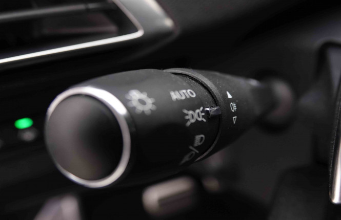 PEUGEOT_PEUGEOT_3008_2550594_18.jpg PEUGEOT_PEUGEOT_3008_2550594_18.jpg