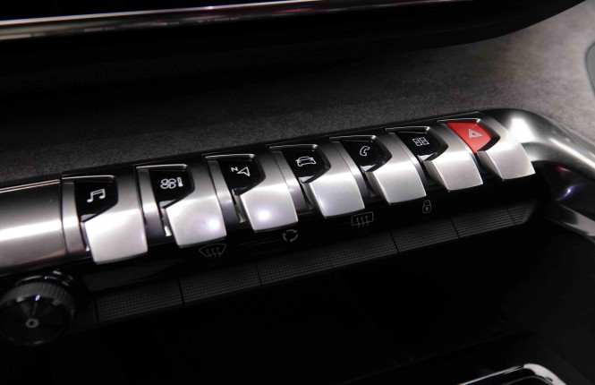 PEUGEOT_PEUGEOT_3008_2550993_14.jpg PEUGEOT_PEUGEOT_3008_2550993_14.jpg