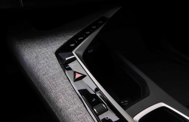 PEUGEOT_PEUGEOT_3008_2551074_14.jpg PEUGEOT_PEUGEOT_3008_2551074_14.jpg