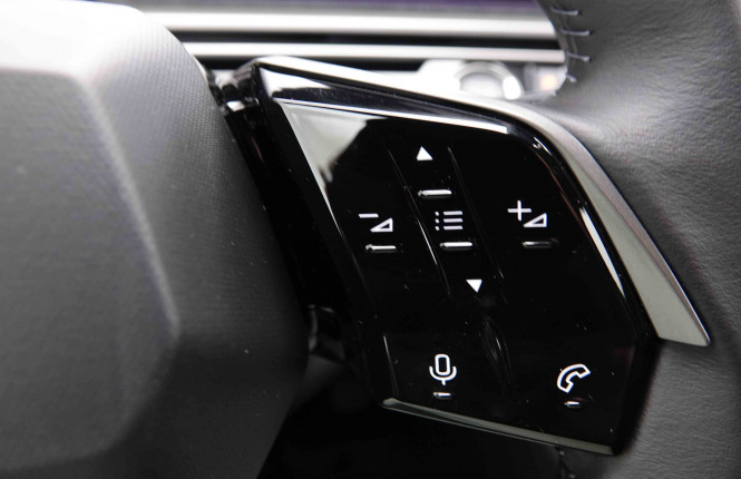 PEUGEOT_PEUGEOT_3008_2551228_19.jpg PEUGEOT_PEUGEOT_3008_2551228_19.jpg