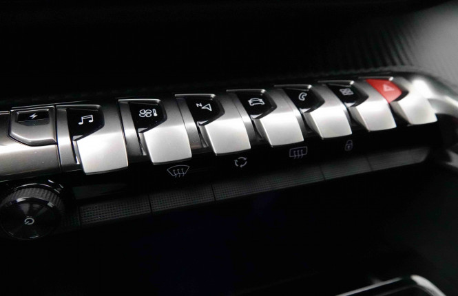 PEUGEOT_PEUGEOT_3008_2551810_14.jpg