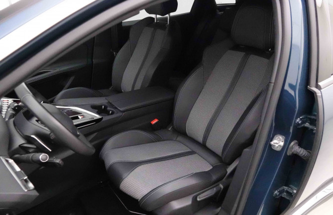 PEUGEOT_PEUGEOT_3008_2551810_6.jpg