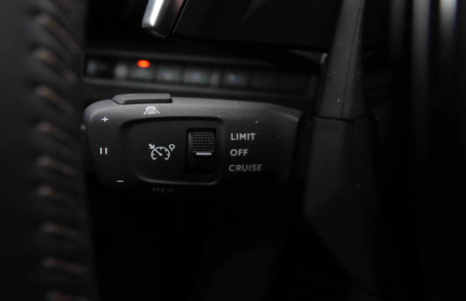 PEUGEOT_PEUGEOT_3008_2551812_17.jpg PEUGEOT_PEUGEOT_3008_2551812_17.jpg