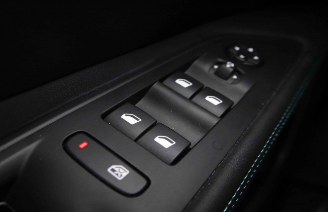 PEUGEOT_PEUGEOT_3008_2551812_18.jpg PEUGEOT_PEUGEOT_3008_2551812_18.jpg