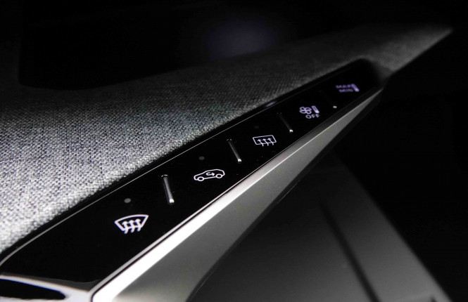 PEUGEOT_PEUGEOT_3008_2652914_15.jpg PEUGEOT_PEUGEOT_3008_2652914_15.jpg