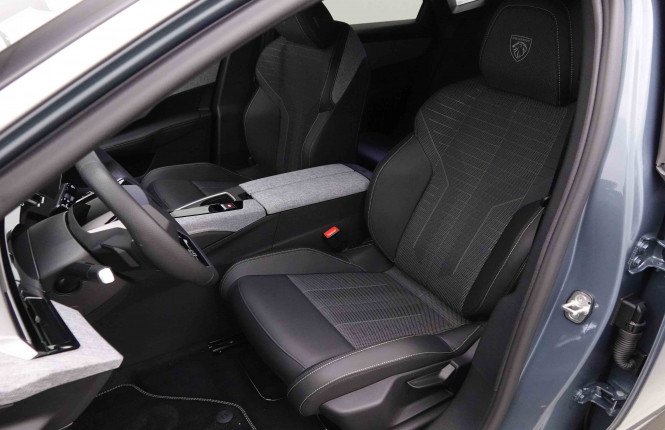 PEUGEOT_PEUGEOT_3008_2652915_7.jpg