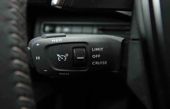PEUGEOT_PEUGEOT_3008_2653105_19.jpg