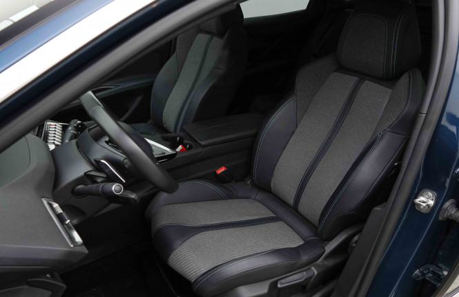 PEUGEOT_PEUGEOT_3008_2653105_6.jpg